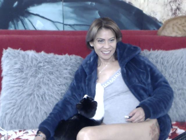 Live sex webcam photo for SOPHI_SOMERS #273227288