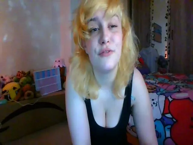 Live sex webcam photo for S_e_q_u_o_i_a #273038877