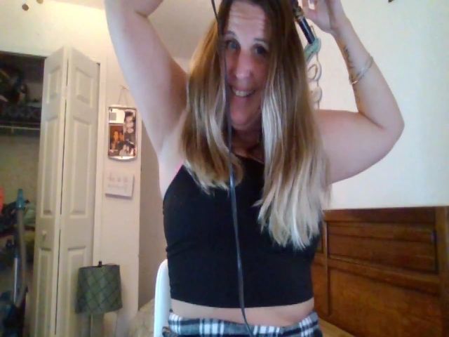 Live sex webcam photo for SaSSyGuRLchEL #274047133