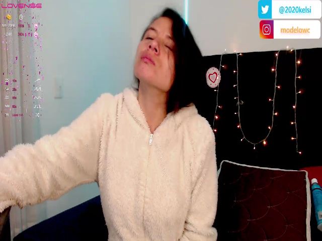 Live sex webcam photo for Sabri_69 #273831318