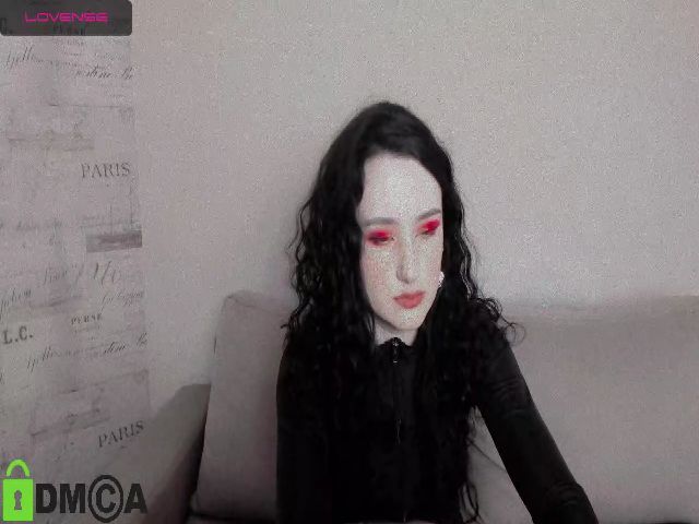 Live sex webcam photo for Sabriinaa #271991845