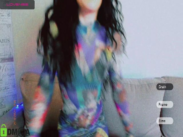 Live sex webcam photo for Sabriinaa #272158926