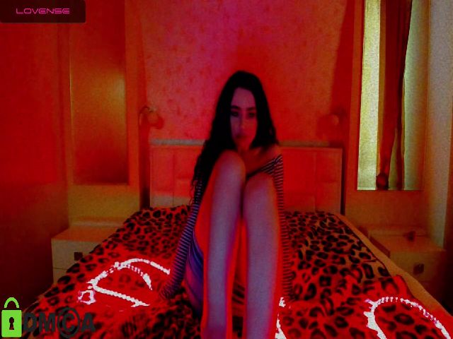 Live sex webcam photo for Sabriinaa #273010660