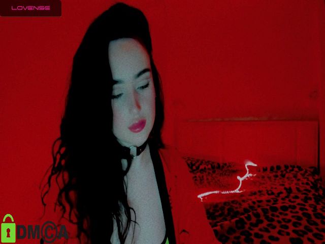 Live sex webcam photo for Sabriinaa #273148664