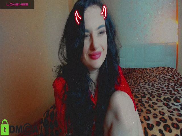 Live sex webcam photo for Sabriinaa #273182781