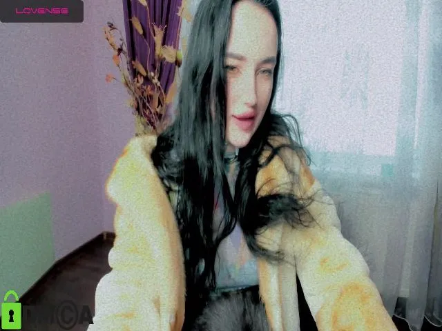 Live sex webcam photo for Sabriinaa #273406041