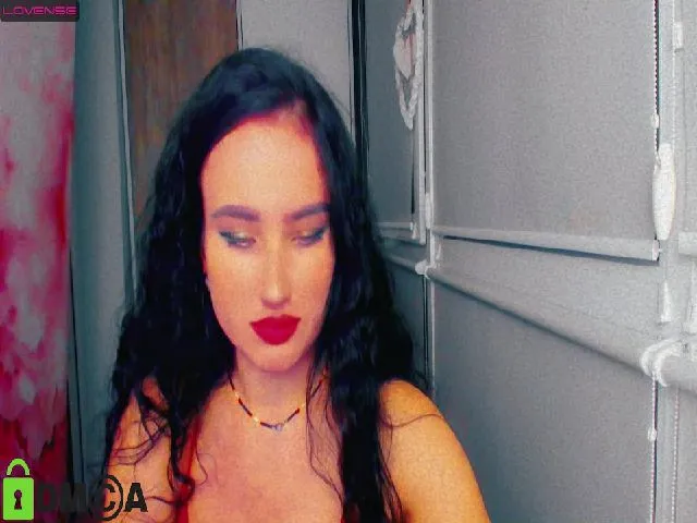 Live sex webcam photo for Sabriinaa #274618522