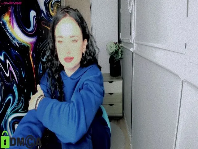 Live sex webcam photo for Sabriinaa #274680545