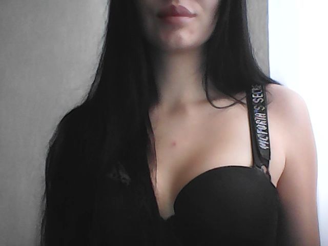 Live sex webcam photo for Sabrina6668 #271733013