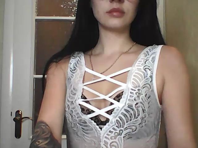 Live sex webcam photo for Sabrina6668 #272491468