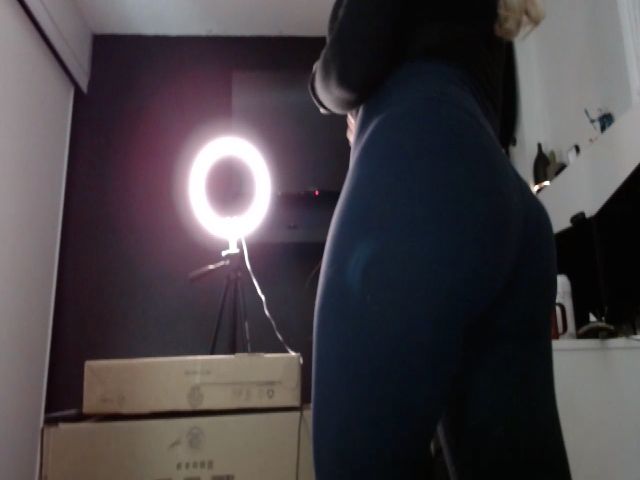 Live sex webcam photo for Sachaaaa_g_xo #273322322