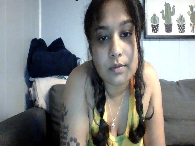 Live sex webcam photo for SahbrinaXO #274119811