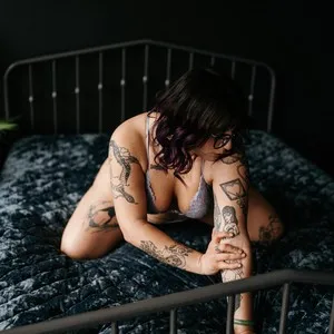 Live sex webcam photo for SailorRose8 #289888266