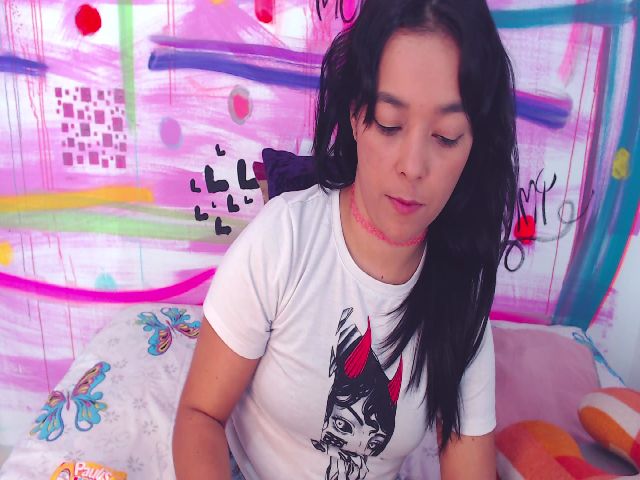 Live sex webcam photo for SalomeFrancoo #272090373