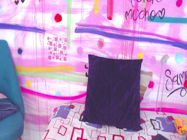 Live sex webcam photo for SalomeFrancoo #272303093