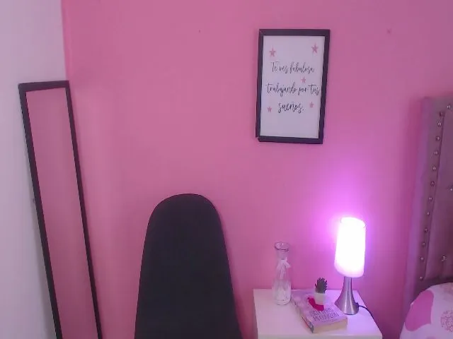 Live sex webcam photo for SamPuckett #272147649