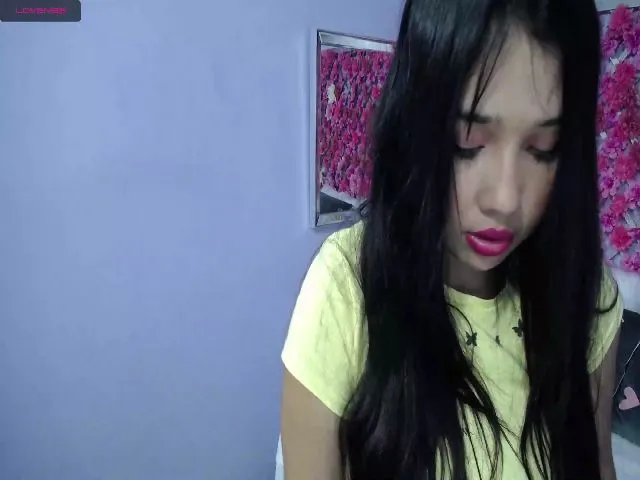 Live sex webcam photo for Samantha4k #272324713