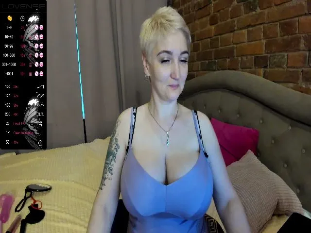 Live sex webcam photo for Samantha_Ash #273157954