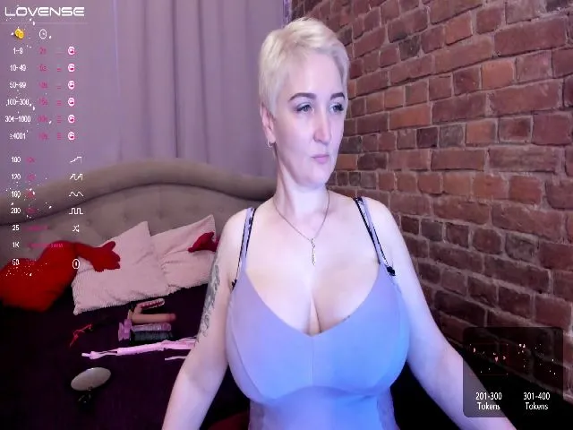 Live sex webcam photo for Samantha_Ash #273189657