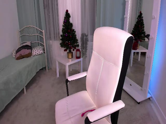 Live sex webcam photo for Samantha_Si #271853333