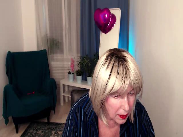 Live sex webcam photo for Samantha_Si #272475188