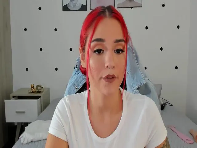 Live sex webcam photo for Samantha_dee #272191097