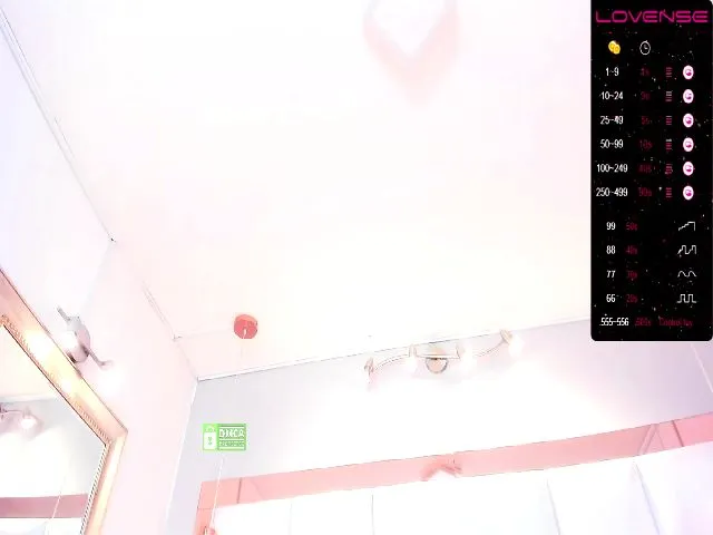Live sex webcam photo for Sammy_18_ #273685999