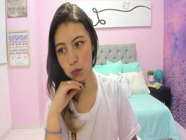 Live sex webcam photo for Sammy_Parker1 #272002466