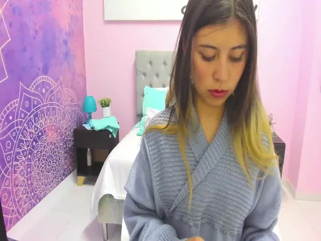 Live sex webcam photo for Sammy_Parker1 #272367074