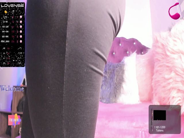 Live sex webcam photo for Samy_kay #272423974