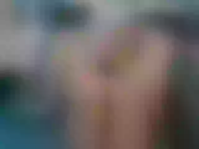 Live sex webcam photo for SandraDiRose1 #272689978
