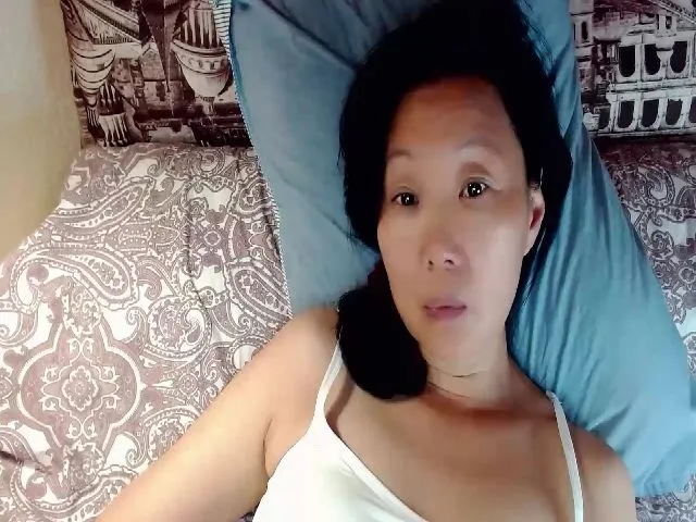 Live sex webcam photo for SandraMia #273925021