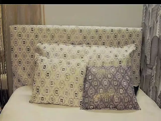 Live sex webcam photo for SandraMia #274126723