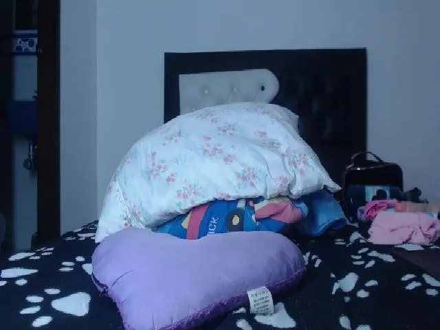 Live sex webcam photo for Sandylau2216 #273440845