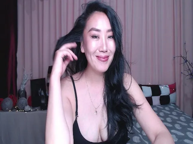 Live sex webcam photo for SaoriYing #273416839