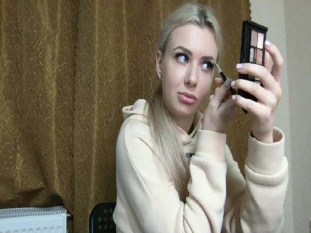 Live sex webcam photo for SaraKiss_ #271792491