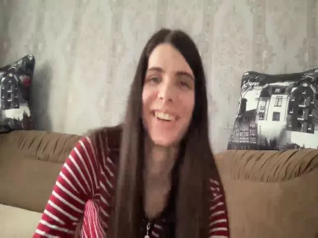 Live sex webcam photo for SaraRich #272619278
