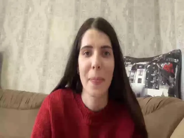 Live sex webcam photo for SaraRich #272631997