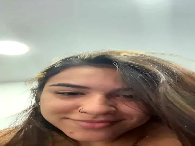 Live sex webcam photo for Sara_Aswad #274563269