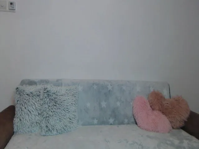 Live sex webcam photo for Sara_Daisy #272125688