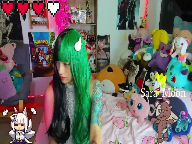 Live sex webcam photo for Sara_Skys #272763050