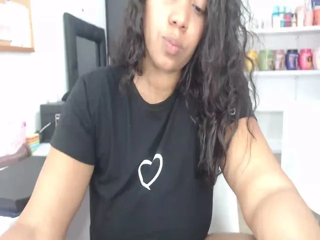 Live sex webcam photo for Saraboom #272212563