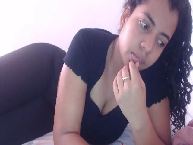 Live sex webcam photo for Saraboom #272723864
