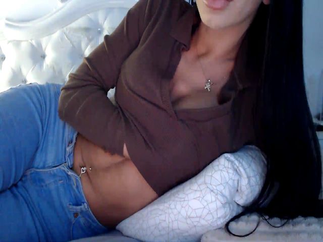 Live sex webcam photo for Sarah_0 #274669540