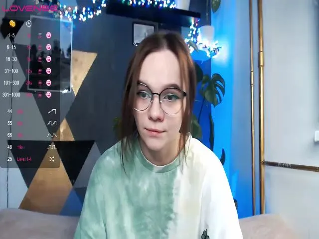 Live sex webcam photo for Sarah_Wonder #272620164