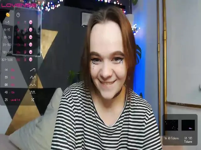 Live sex webcam photo for Sarah_Wonder #272655438
