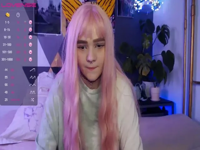 Live sex webcam photo for Sarah_Wonder #273042472