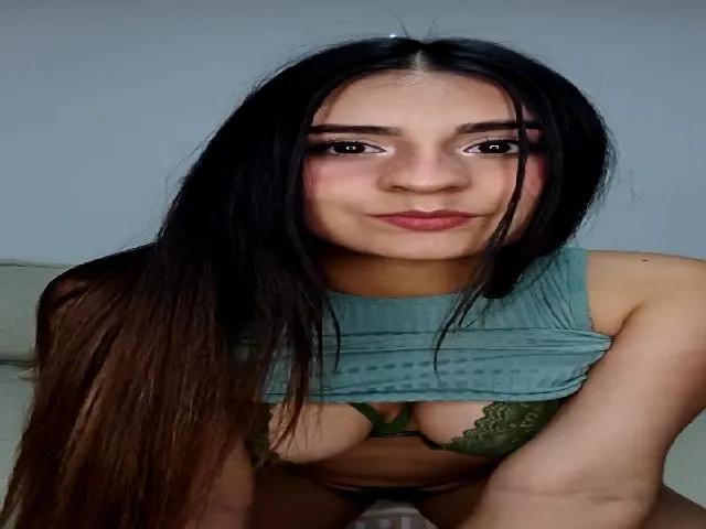 Live sex webcam photo for Sarah_ara #271702048