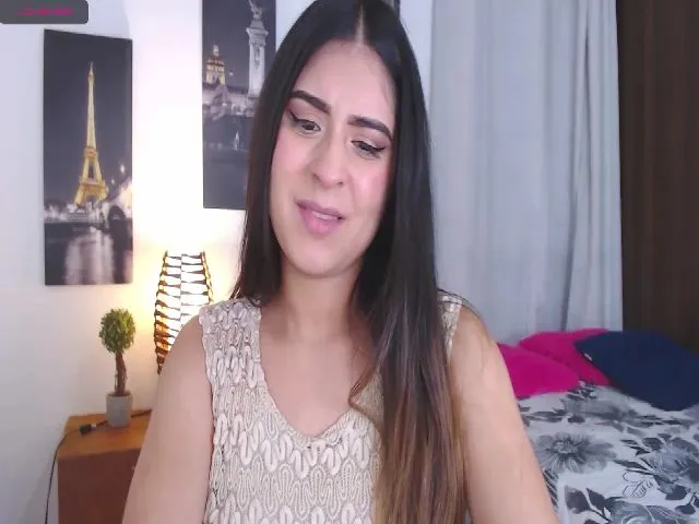 Live sex webcam photo for Sarah_ara #271840351