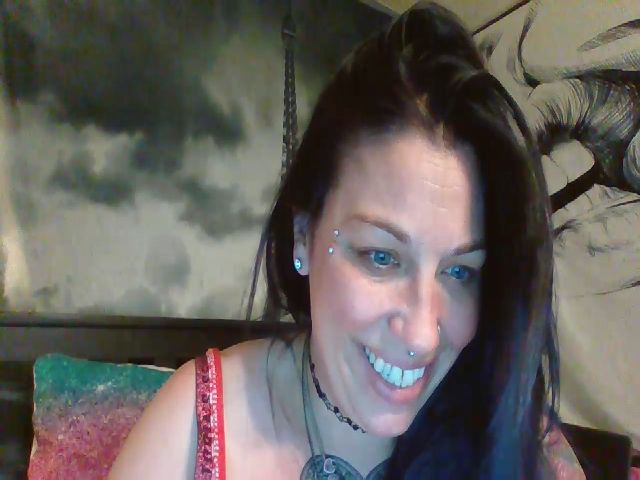 Live sex webcam photo for SarockMarie #273512762